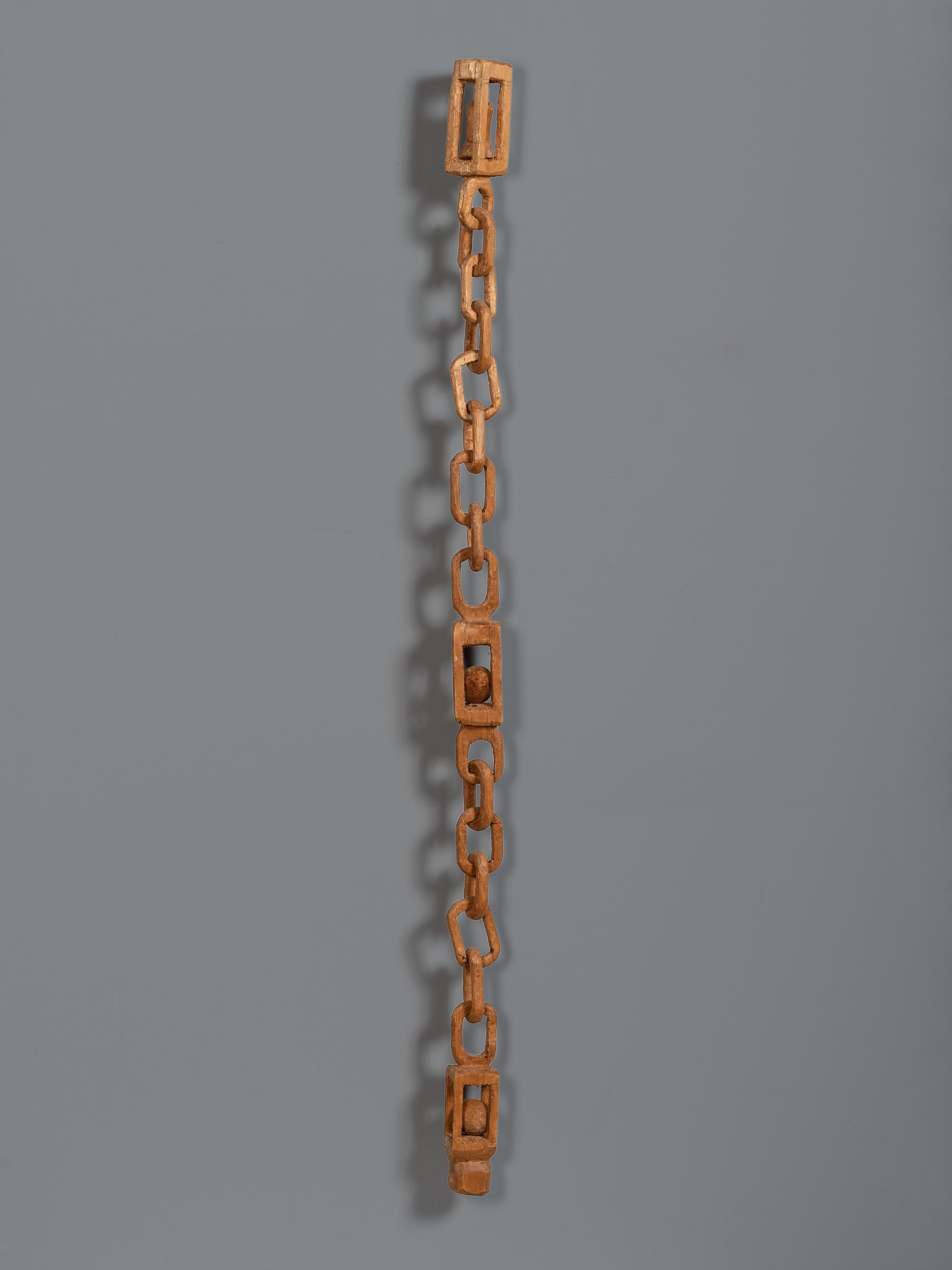 A Folk Art Carved Sailor's Whimsy Chain