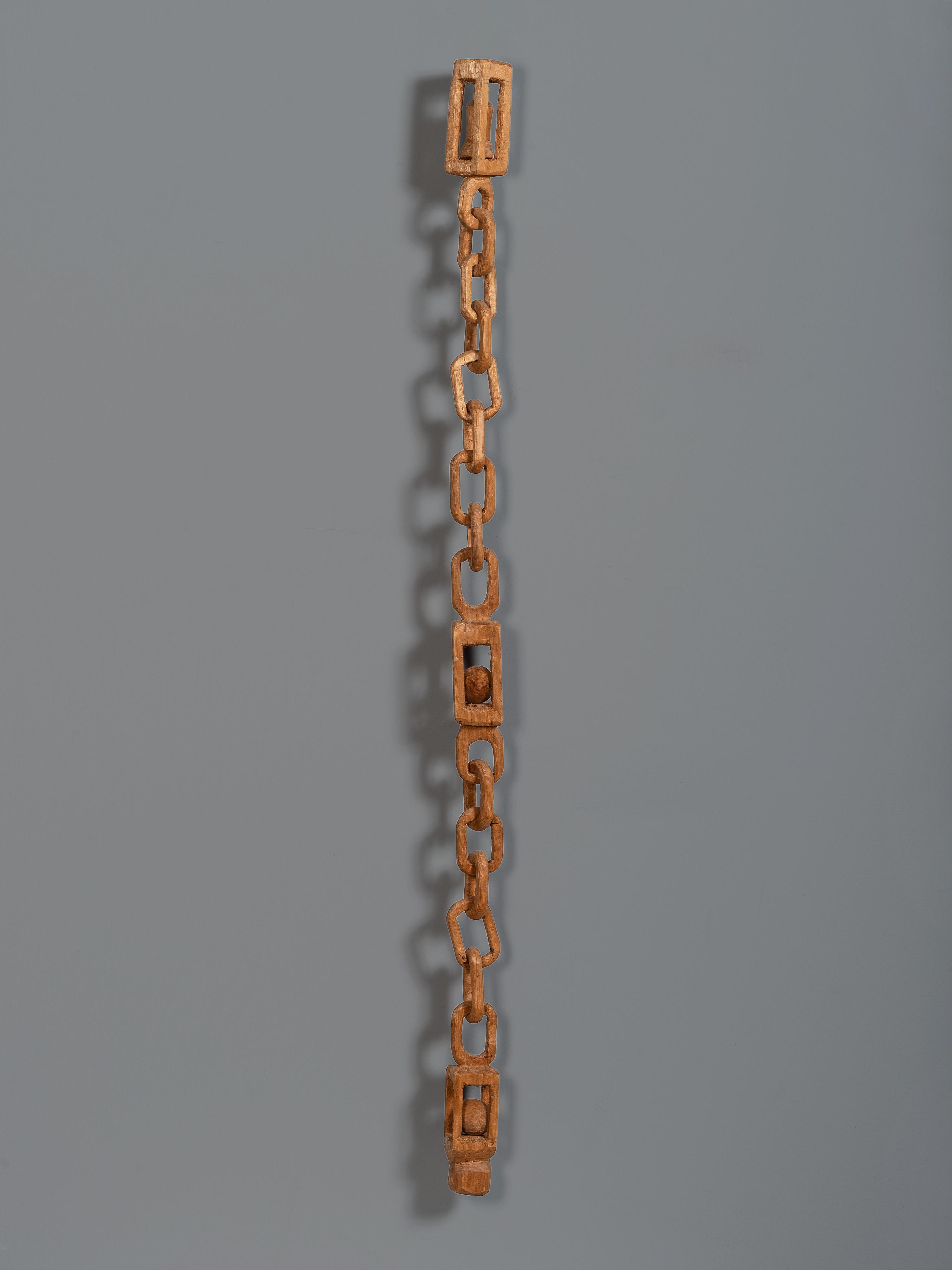 A Folk Art Carved Sailor's Whimsy Chain