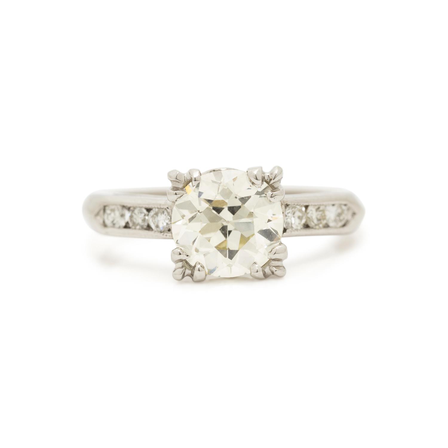 DIAMOND RING