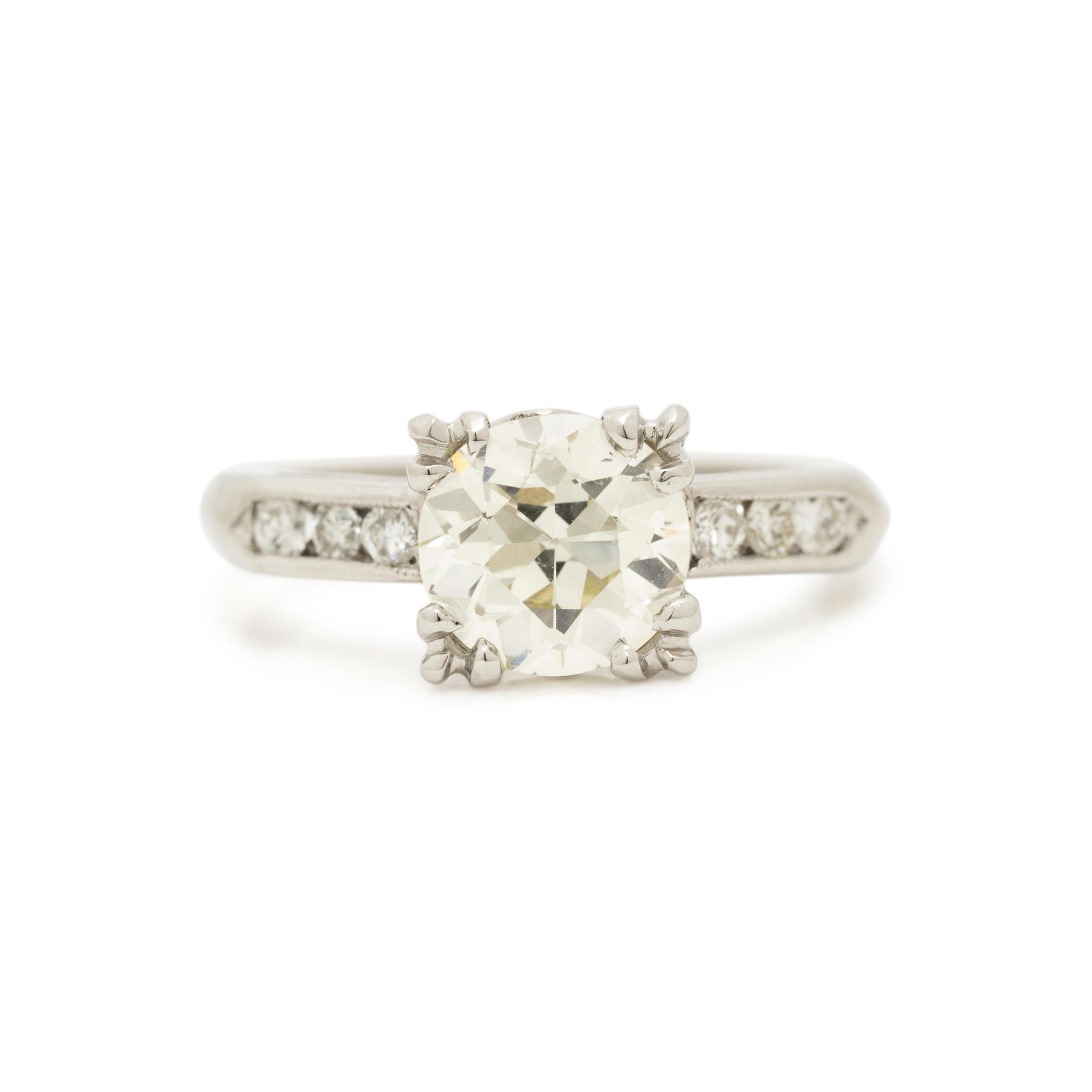 DIAMOND RING