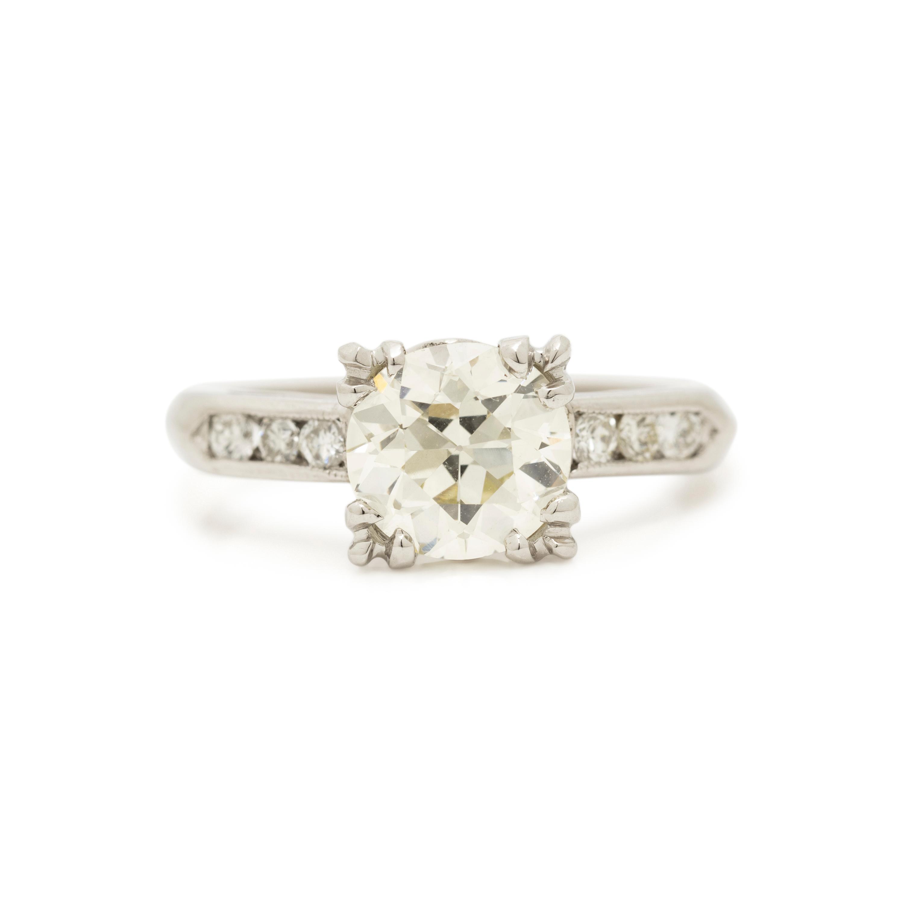 DIAMOND RING