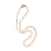 CULTURED AKOYA PEARL NECKLACE WITH DIAMOND CLASP