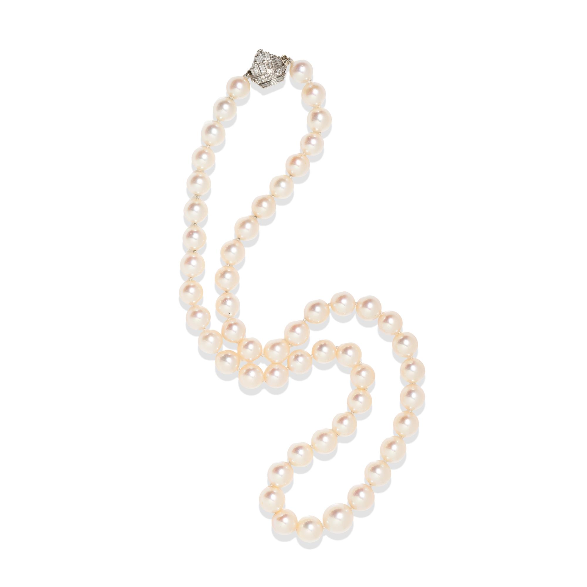 CULTURED AKOYA PEARL NECKLACE WITH DIAMOND CLASP