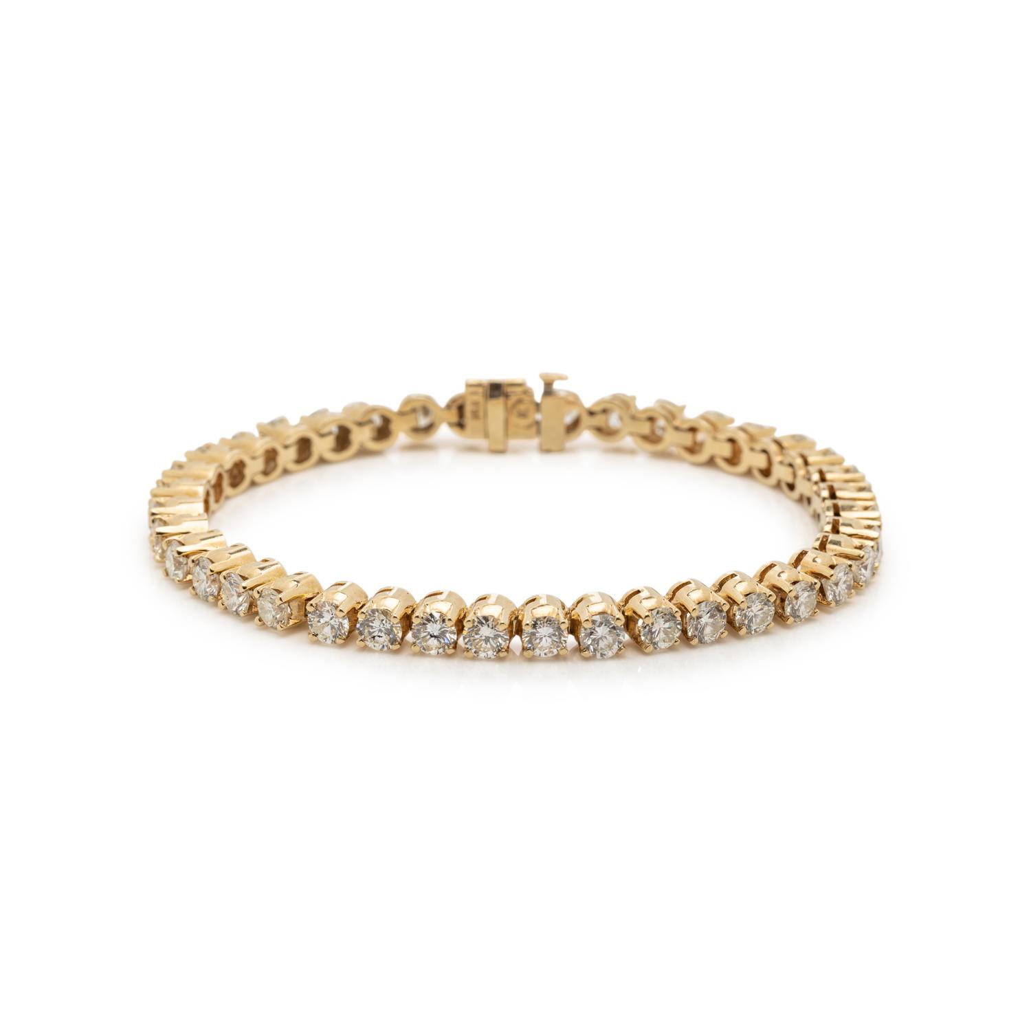 YELLOW GOLD AND DIAMOND TENNIS BRACELET