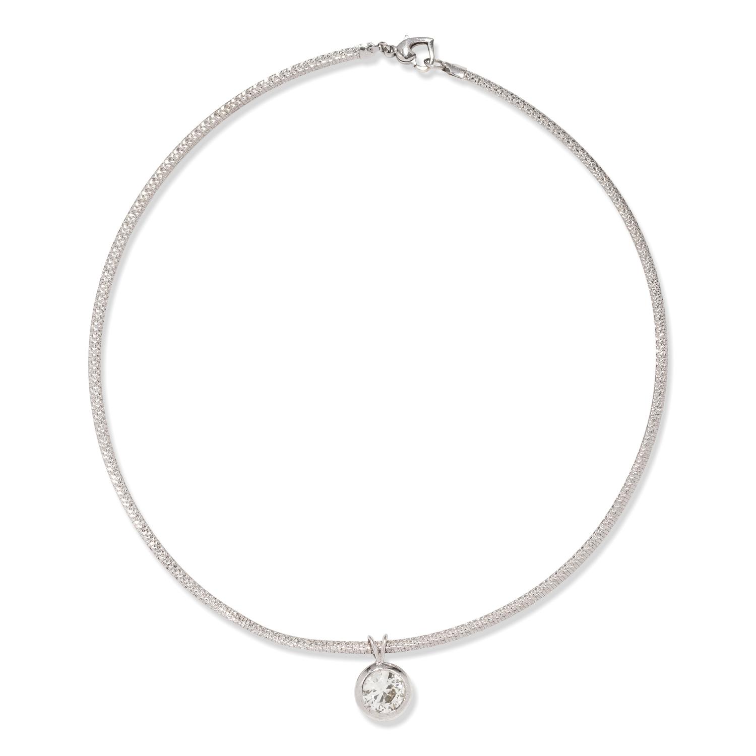 DIAMOND PENDANT/NECKLACE