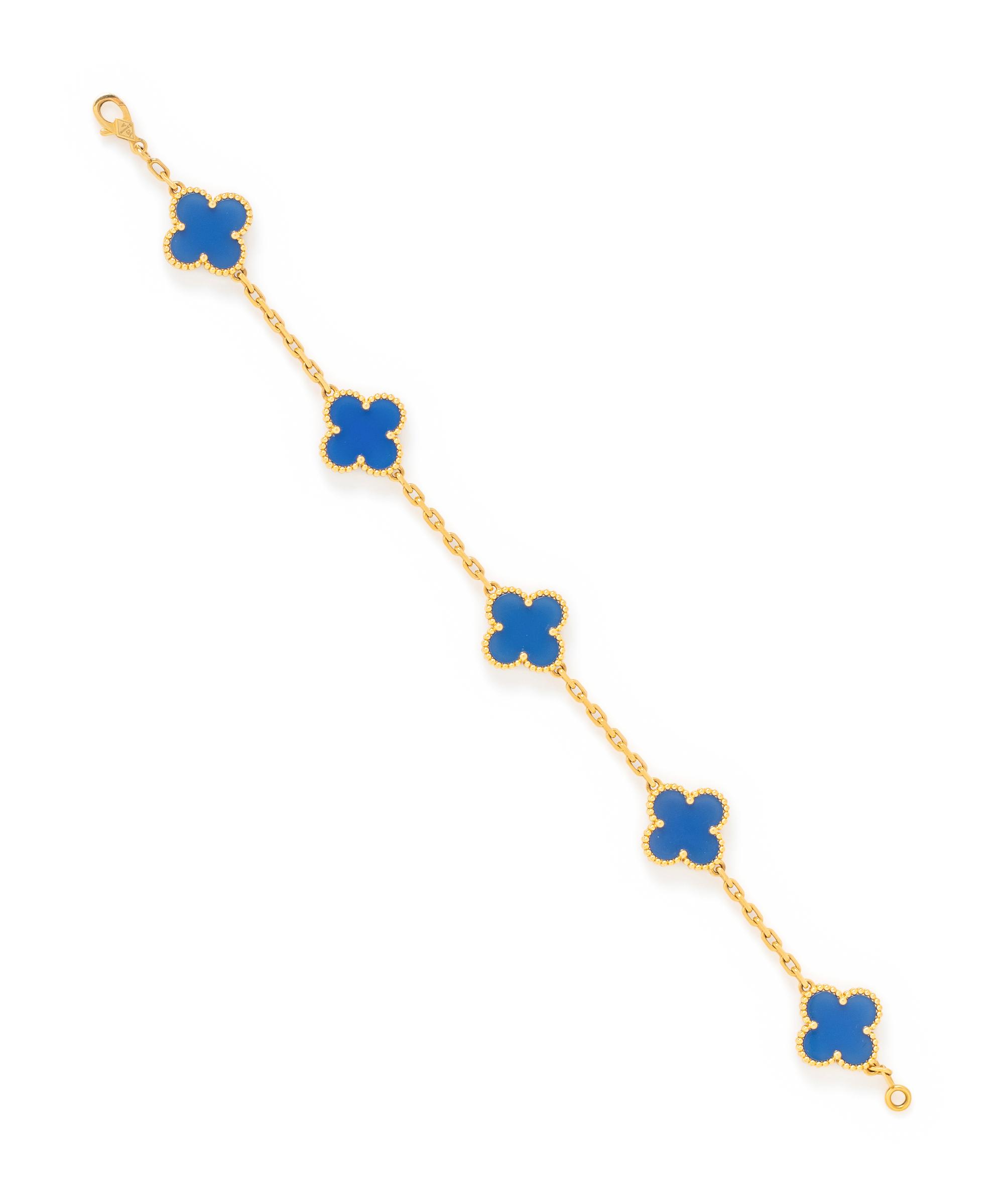 VAN CLEEF & ARPELS, YELLOW GOLD AND BLUE AGATE 'VINTAGE ALHAMBRA' BRACELET