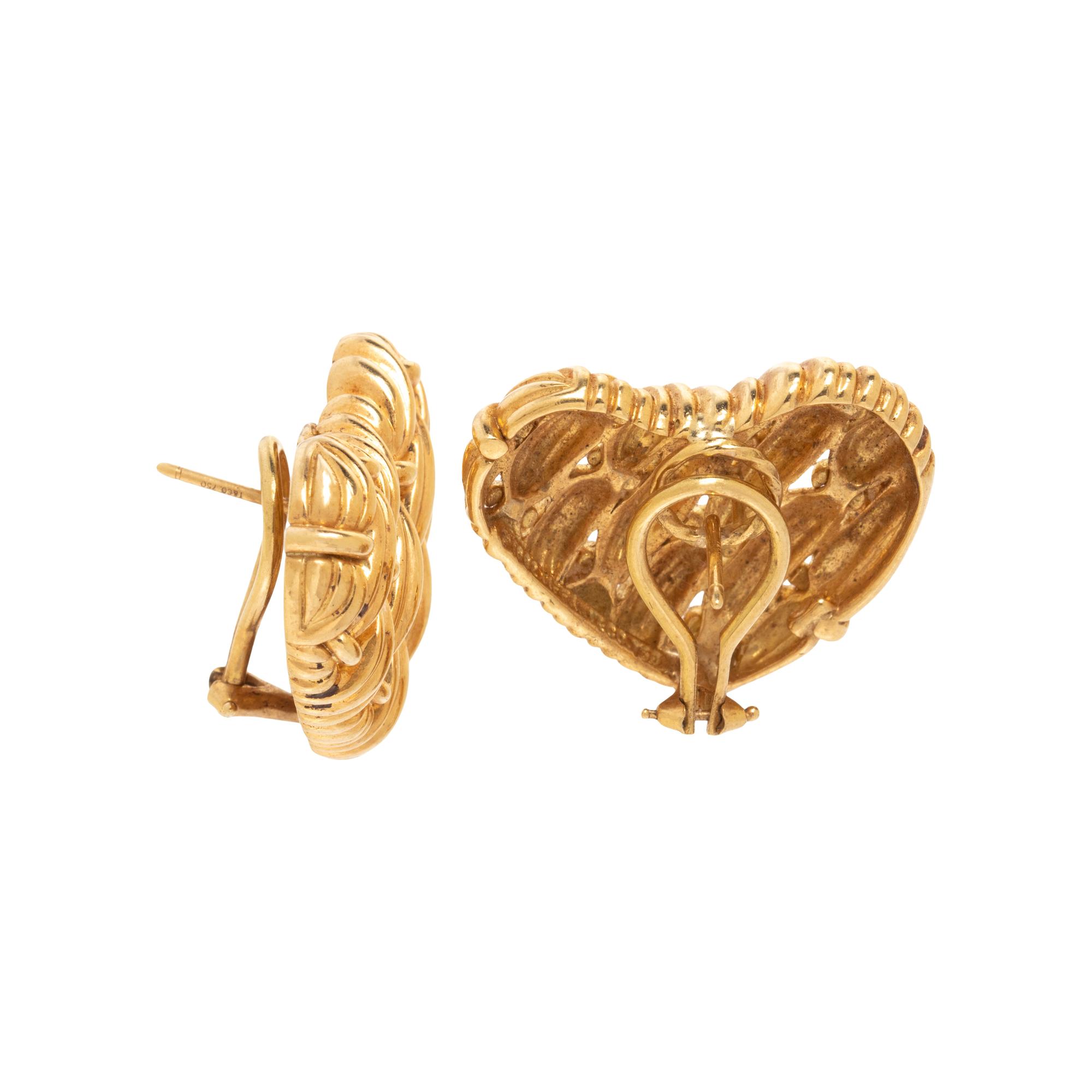 TIFFANY & CO., YELLOW GOLD WOVEN HEART EARRINGS