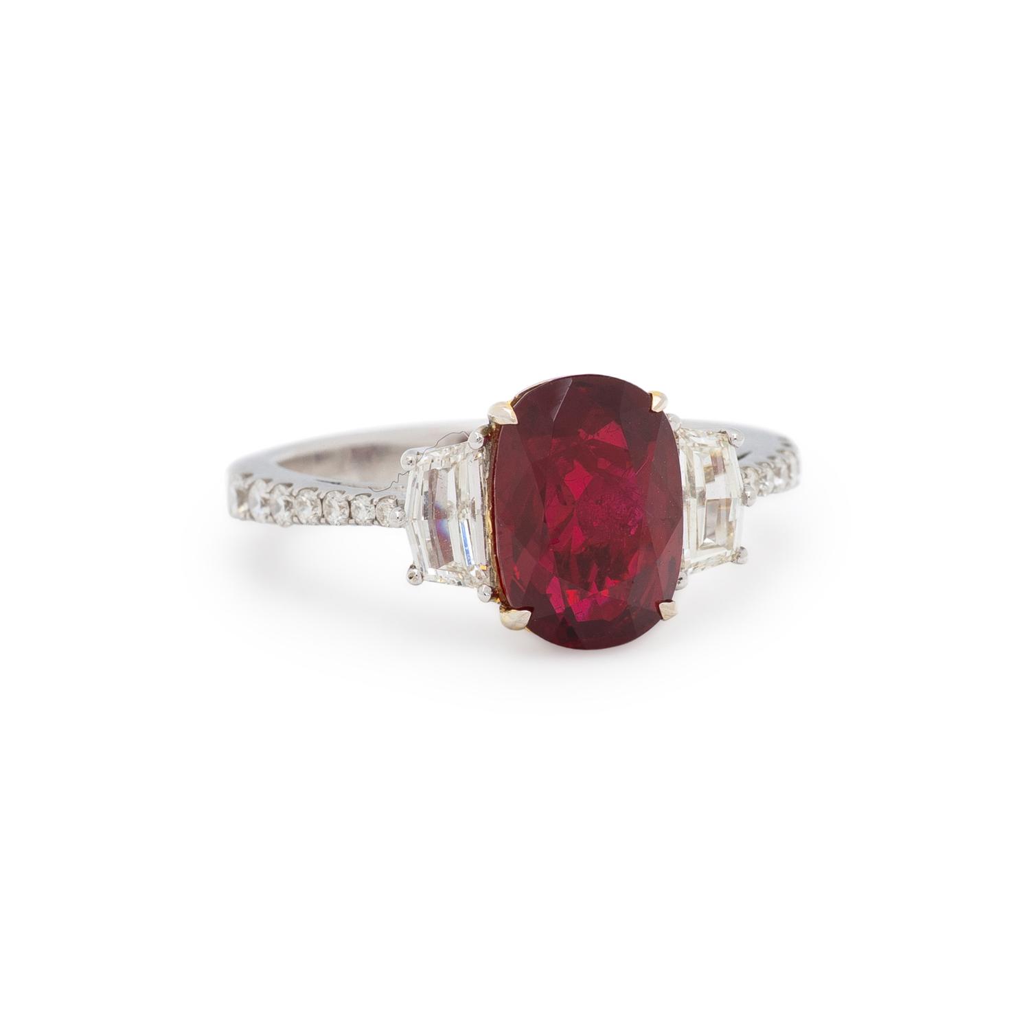 BURMESE RUBY, DIAMOND, AND WHITE GOLD RING