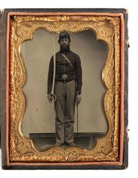 [CIVIL WAR]. Quarter plate tintype of a Union cavalry soldier displaying his saber.