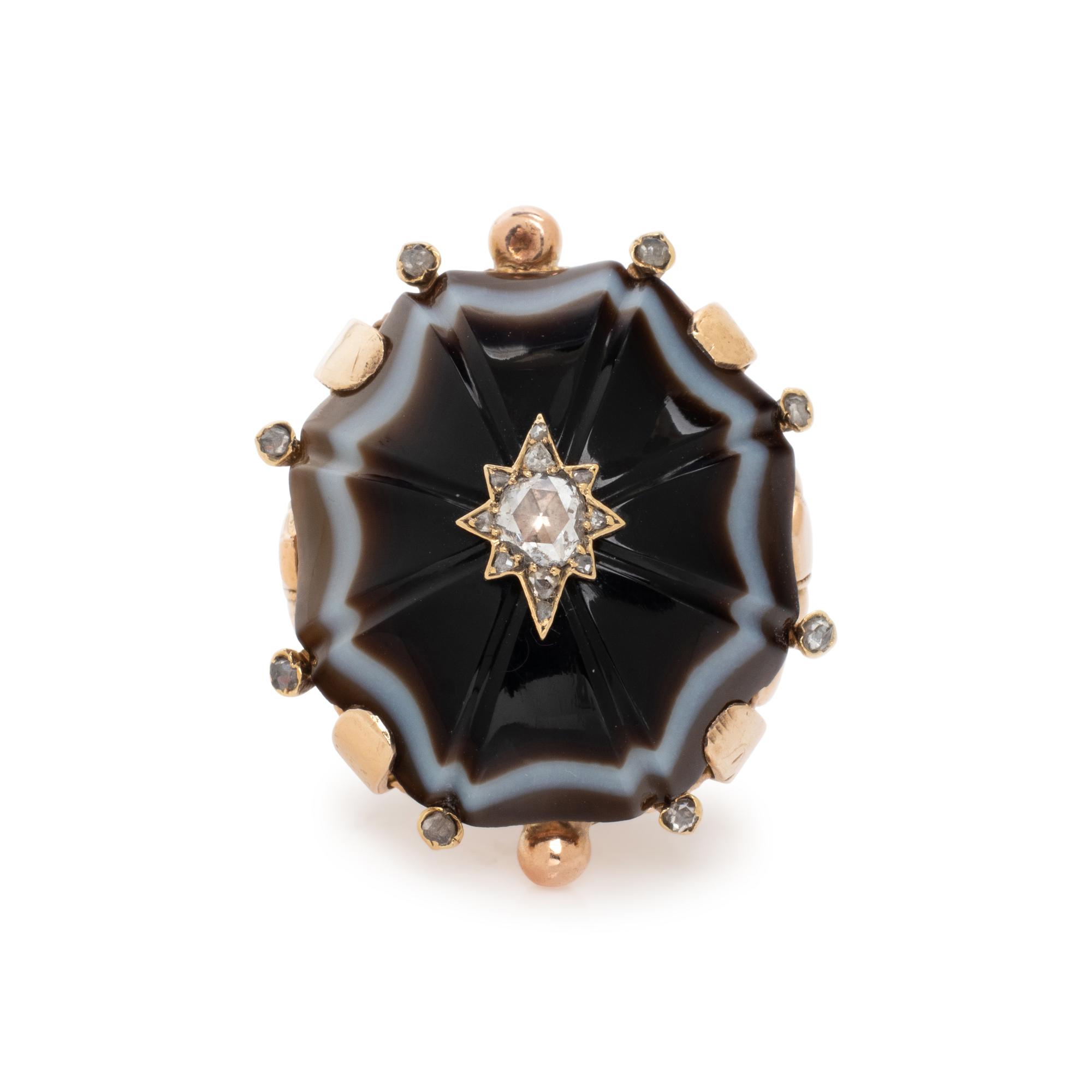 ANTIQUE, BICOLOR GOLD, AGATE AND DIAMOND RING