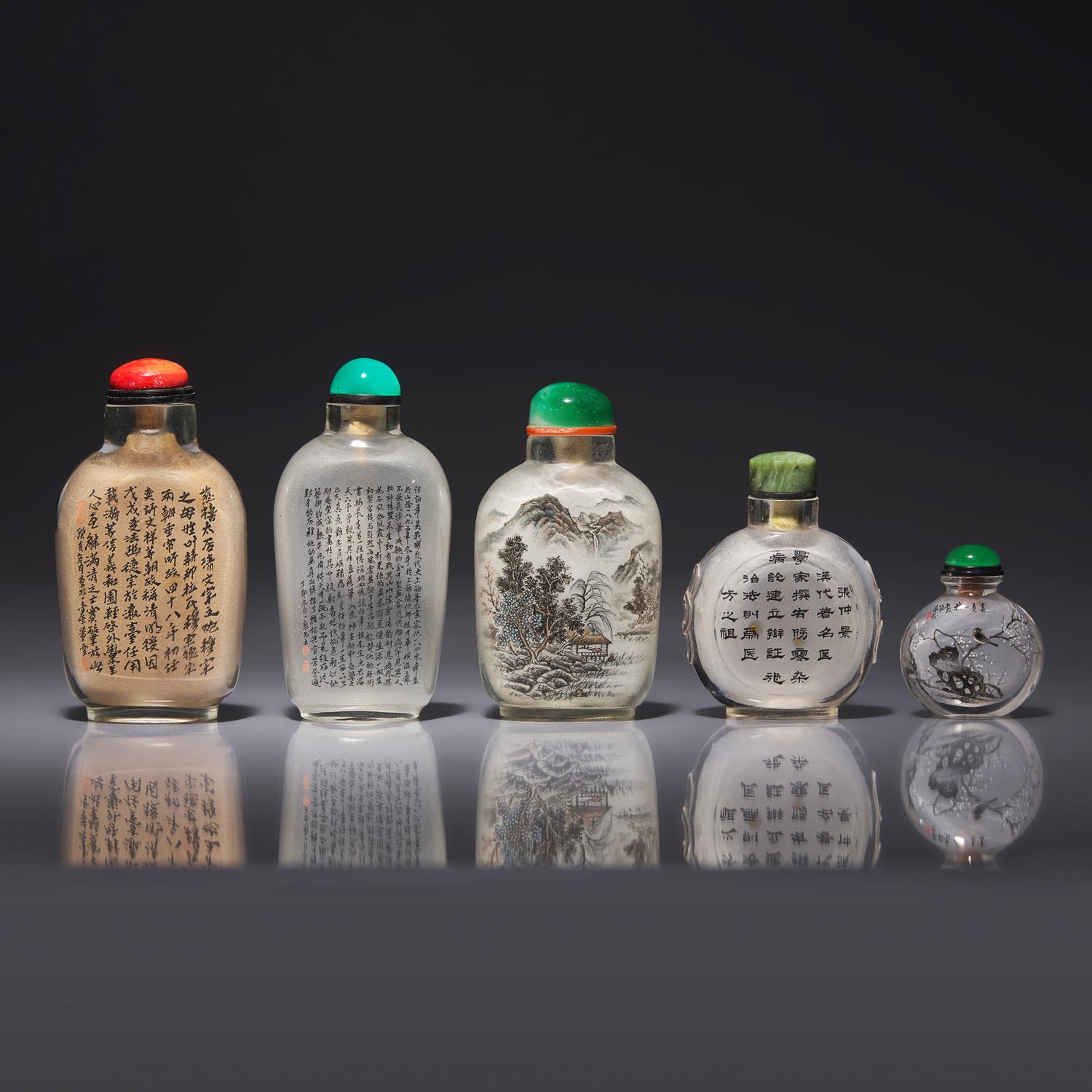 Five Chinese Interior-Decorated Glass Snuff Bottles 玻璃内畫鼻烟壺五支