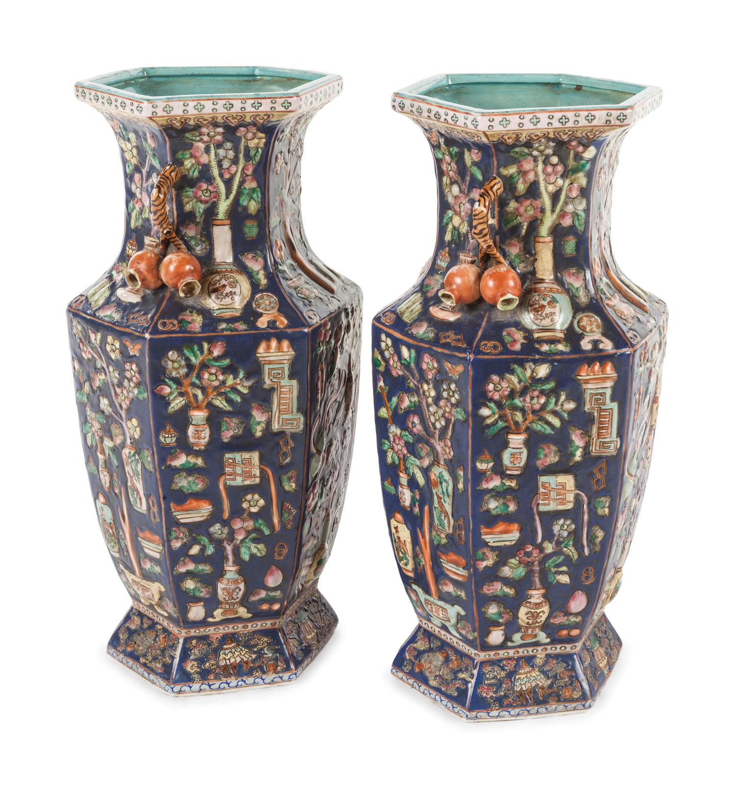 A Pair of Chinese Export Porcelain Vases