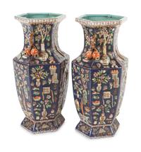 A Pair of Chinese Export Porcelain Vases