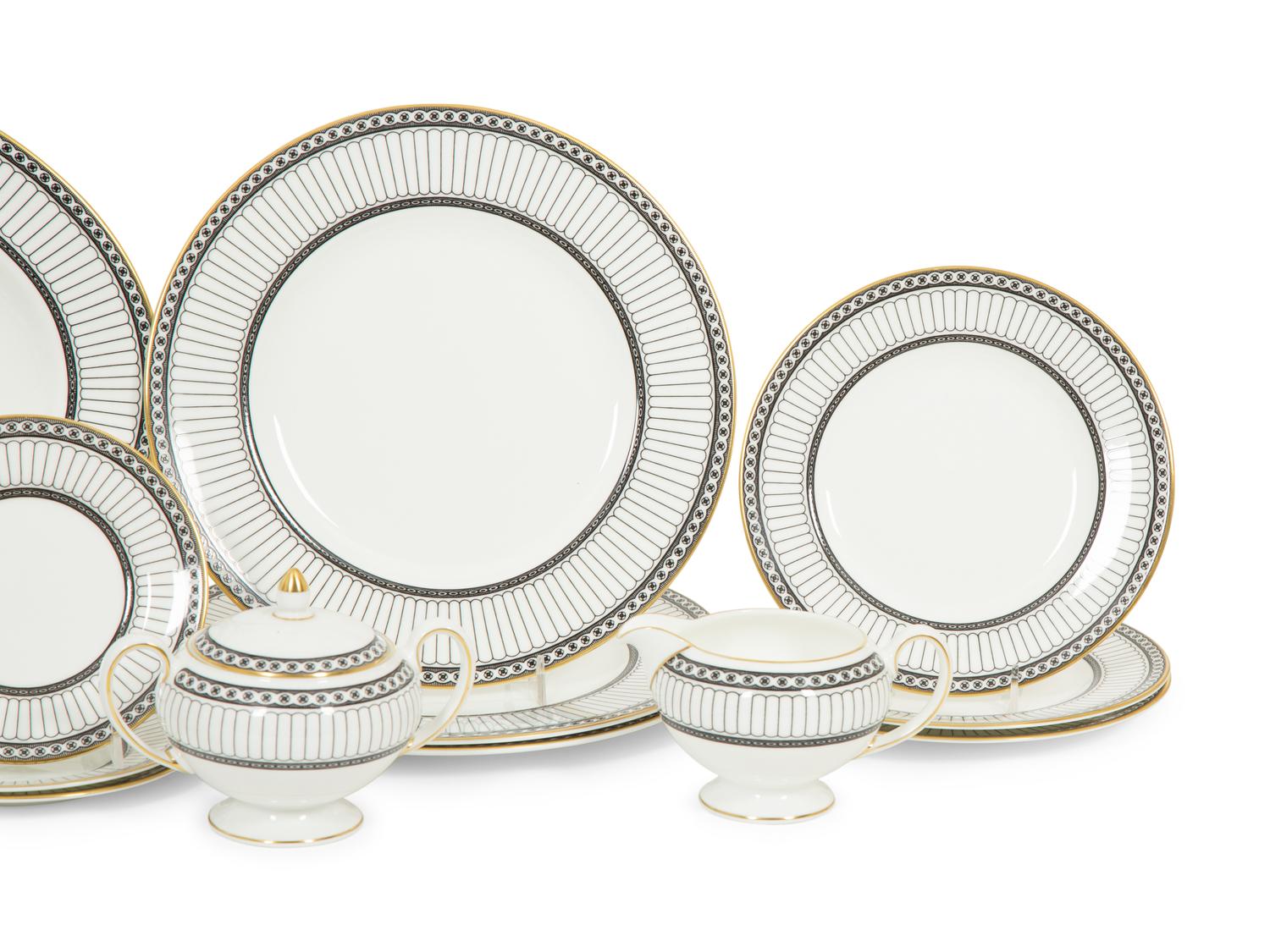 A Wedgwood Colonnade Porcelain Dinner Service