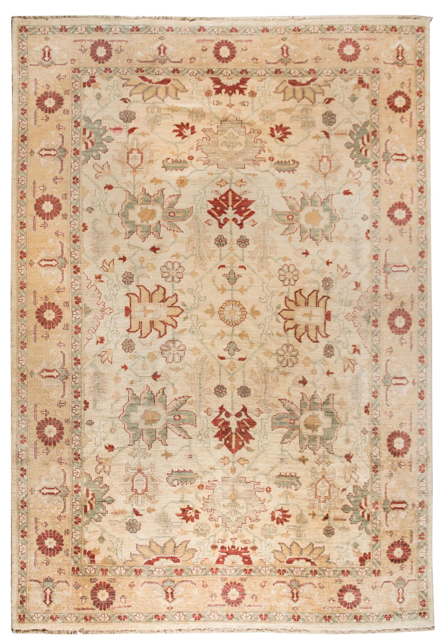 A Sultanabad Style Wool Rug 11 feet 8 inches x 8 feet 10 inches. — PAKISTAN, LATE 20TH CENTURY