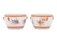 A Pair of Chinese Famille Rose Porcelain Bowls