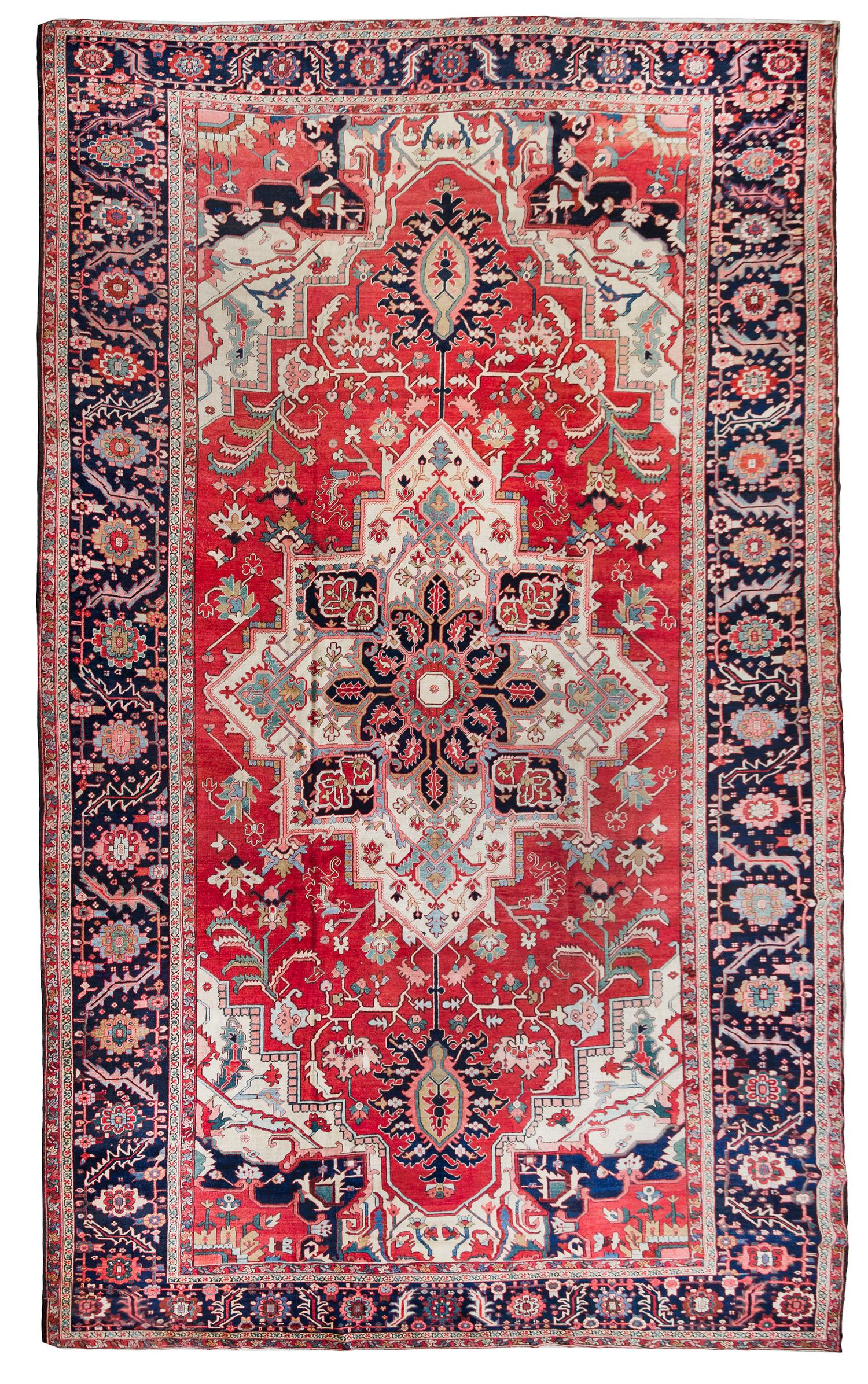 A Serapi Wool Rug 17 feet 4 inches x 12 feet 9 inches. — LATE 19TH/EARLY 20TH CENTURY