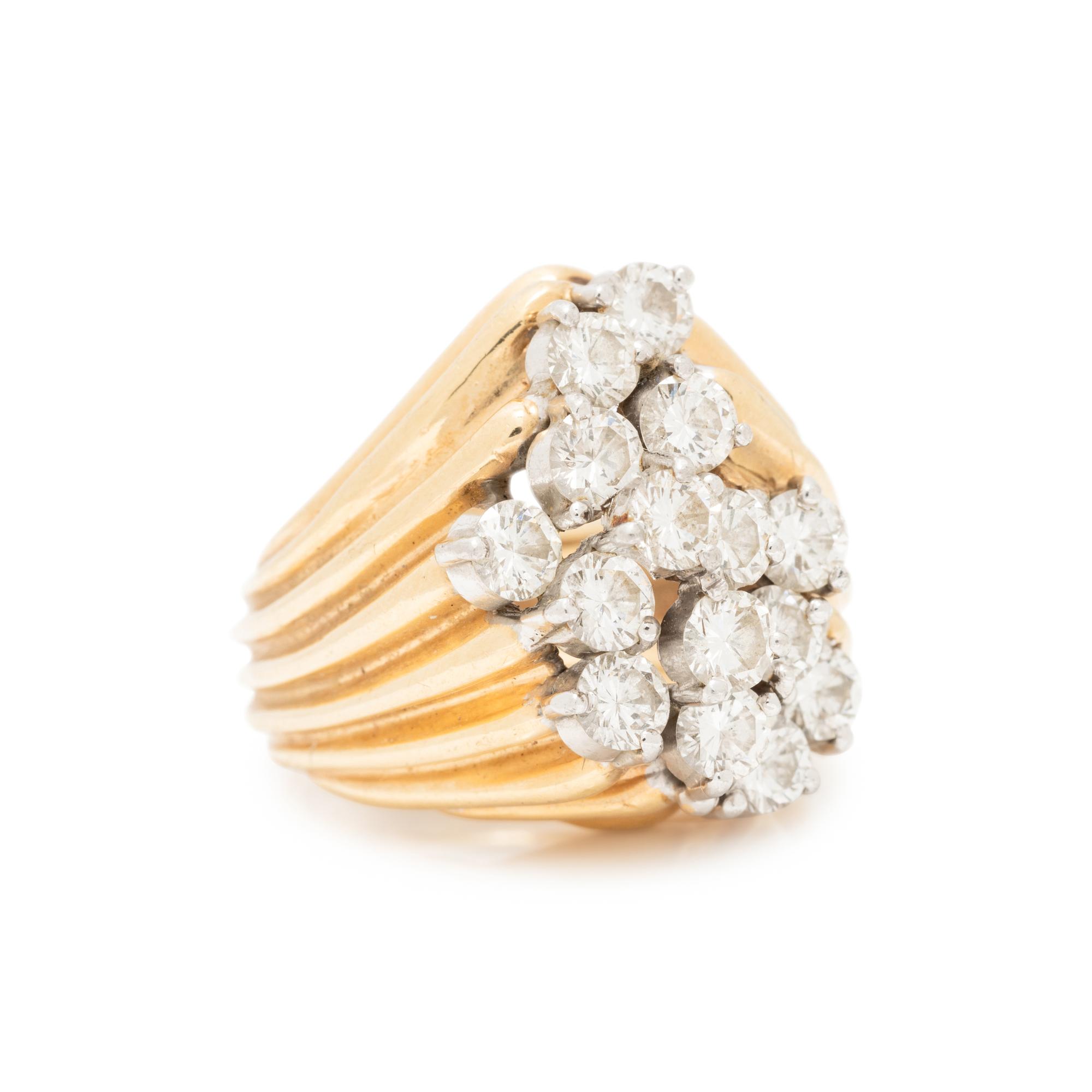 YELLOW GOLD AND DIAMOND RING