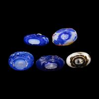 Five Chinese Glass Overlay Snuff Bottles, 19th-20th Century 晚清-民國 套料鼻烟壺五支