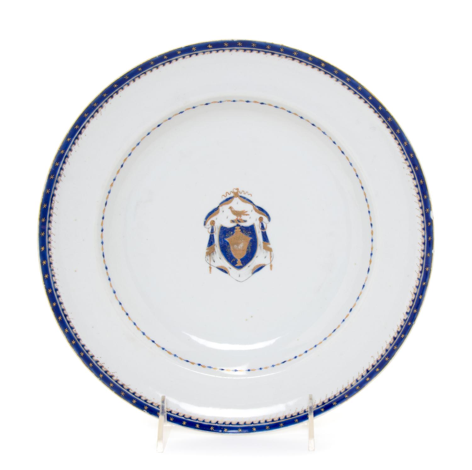 A Lowestoft Porcelain Armorial Plate Diameter 10 inches.