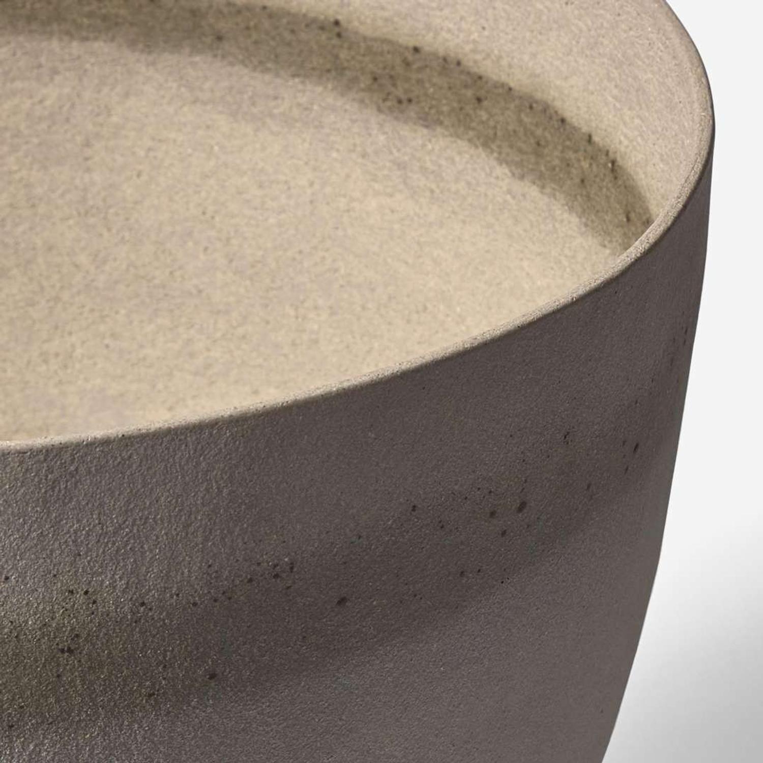 Jennifer Lee (British, b. 1956) "Pale bowl with grey/green speckled band", UK, 1986