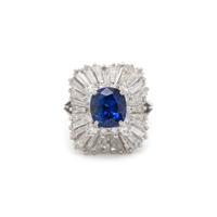 SAPPHIRE AND DIAMOND RING