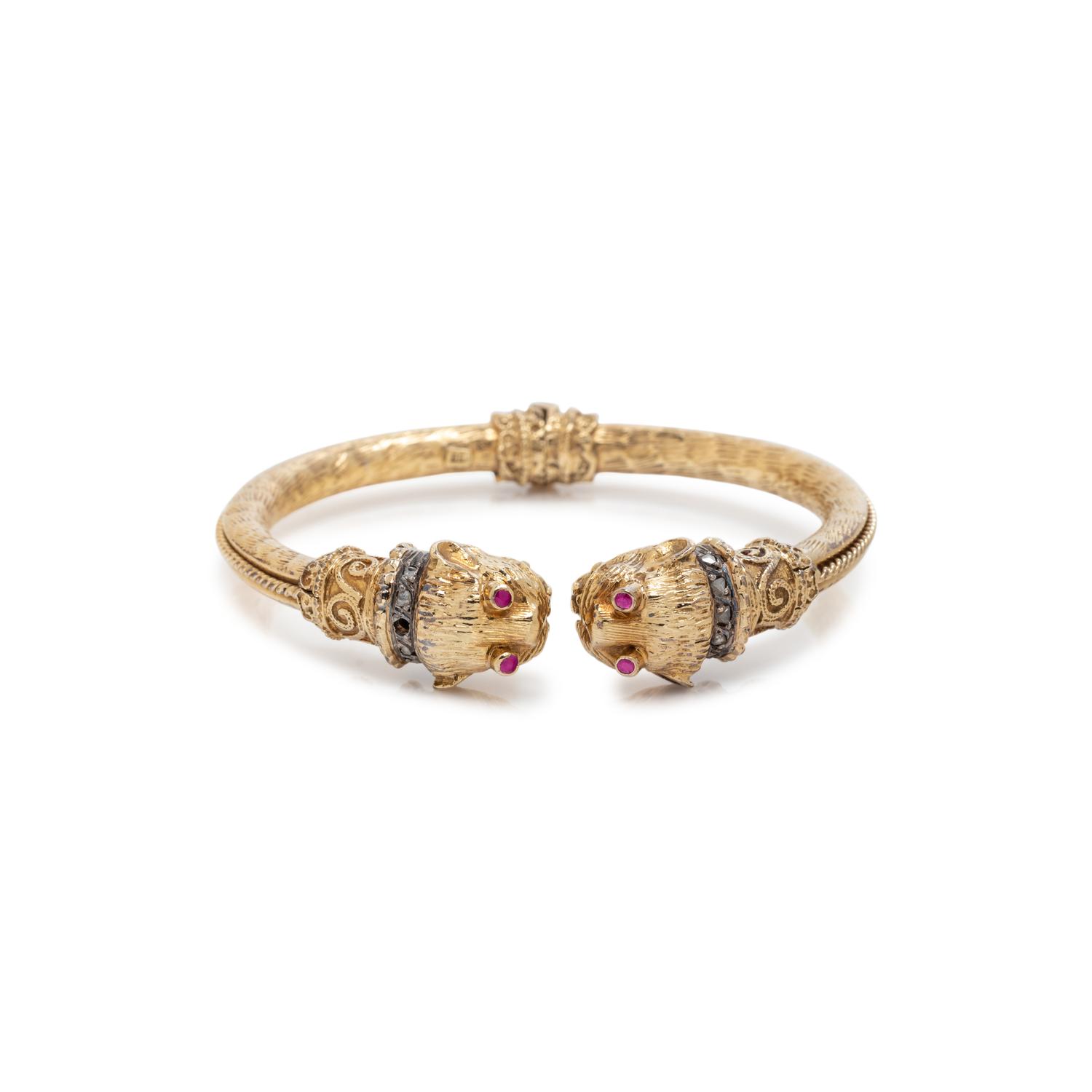 YELLOW GOLD AND DIAMOND BANGLE BRACELET
