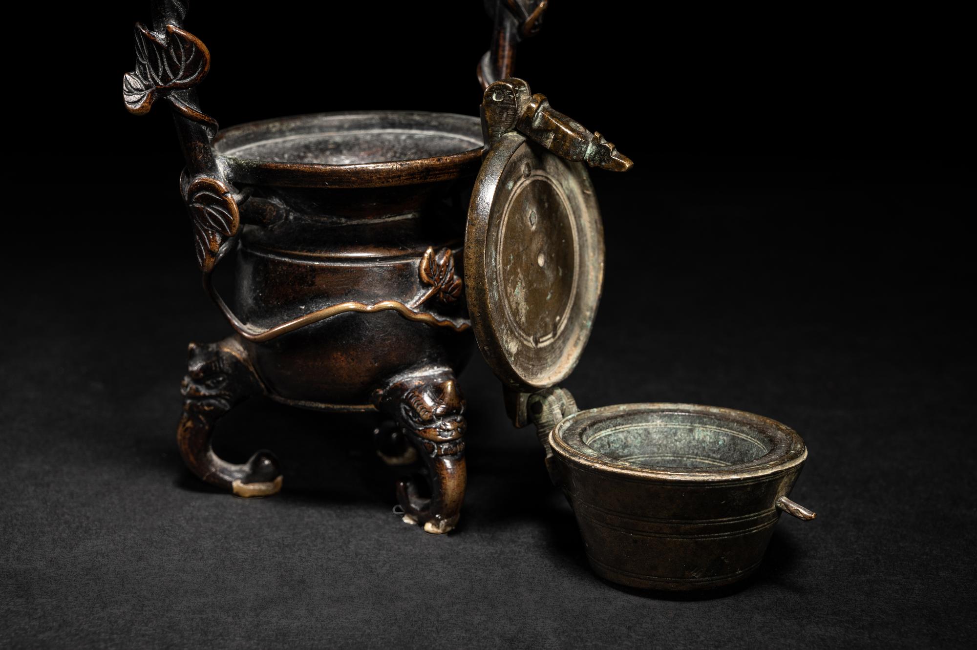 Three Japanese Bronze Articles