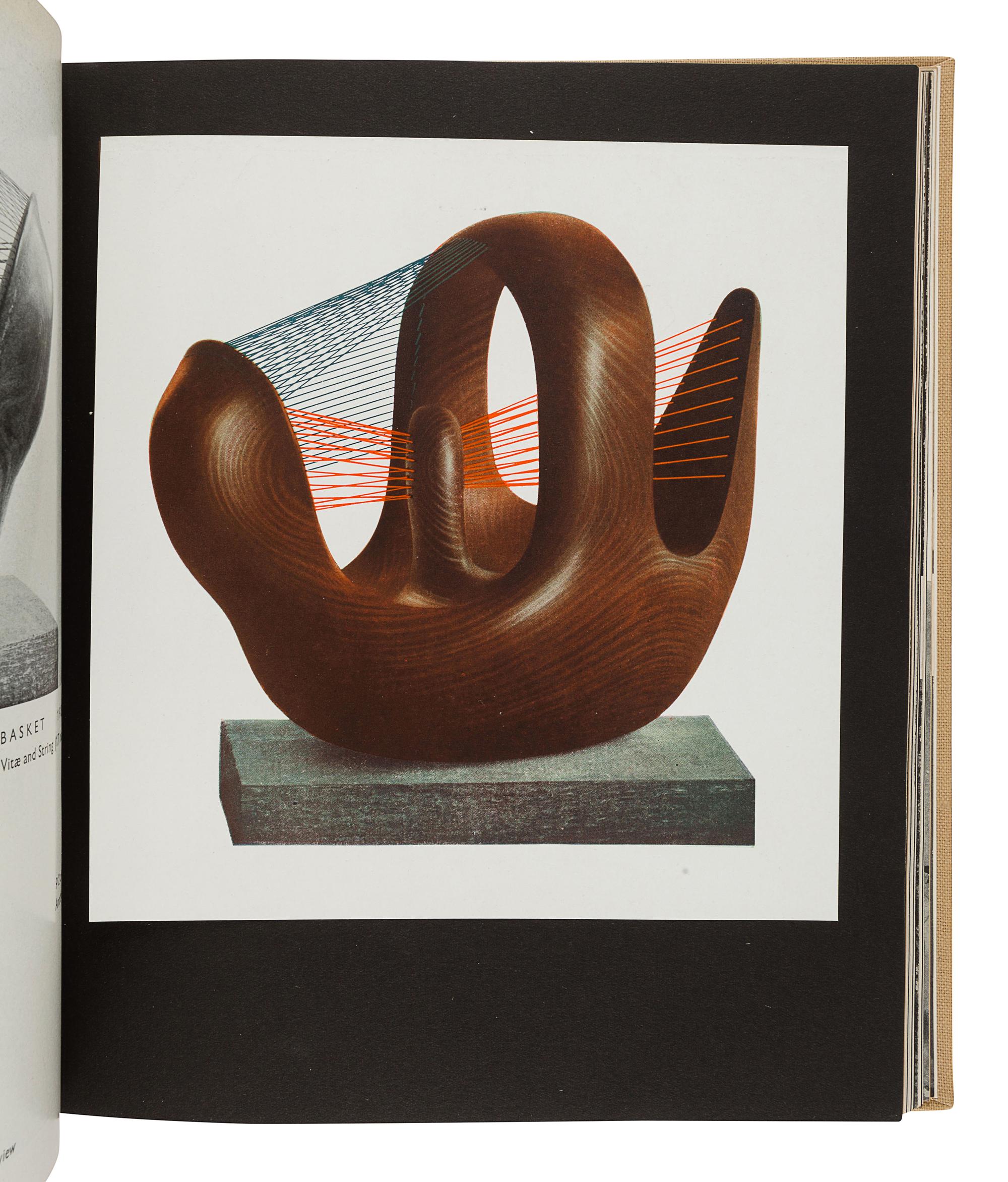 [MOORE, Henry (1898-1986)]. READ, Herbert. Henry Moore: Sculpture and Drawing. London: Lund Humphries & Company, 1946.