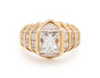 DIAMOND RING