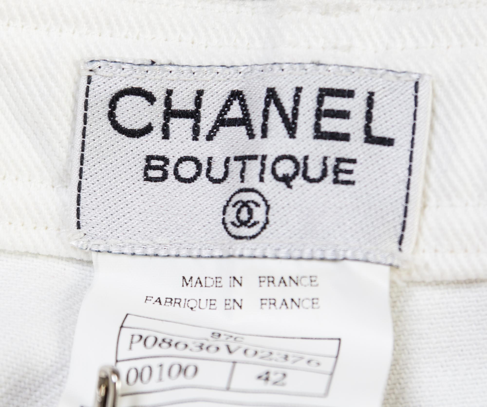 A Pair of Chanel White Cotton Cropped Jeans, Size 42.