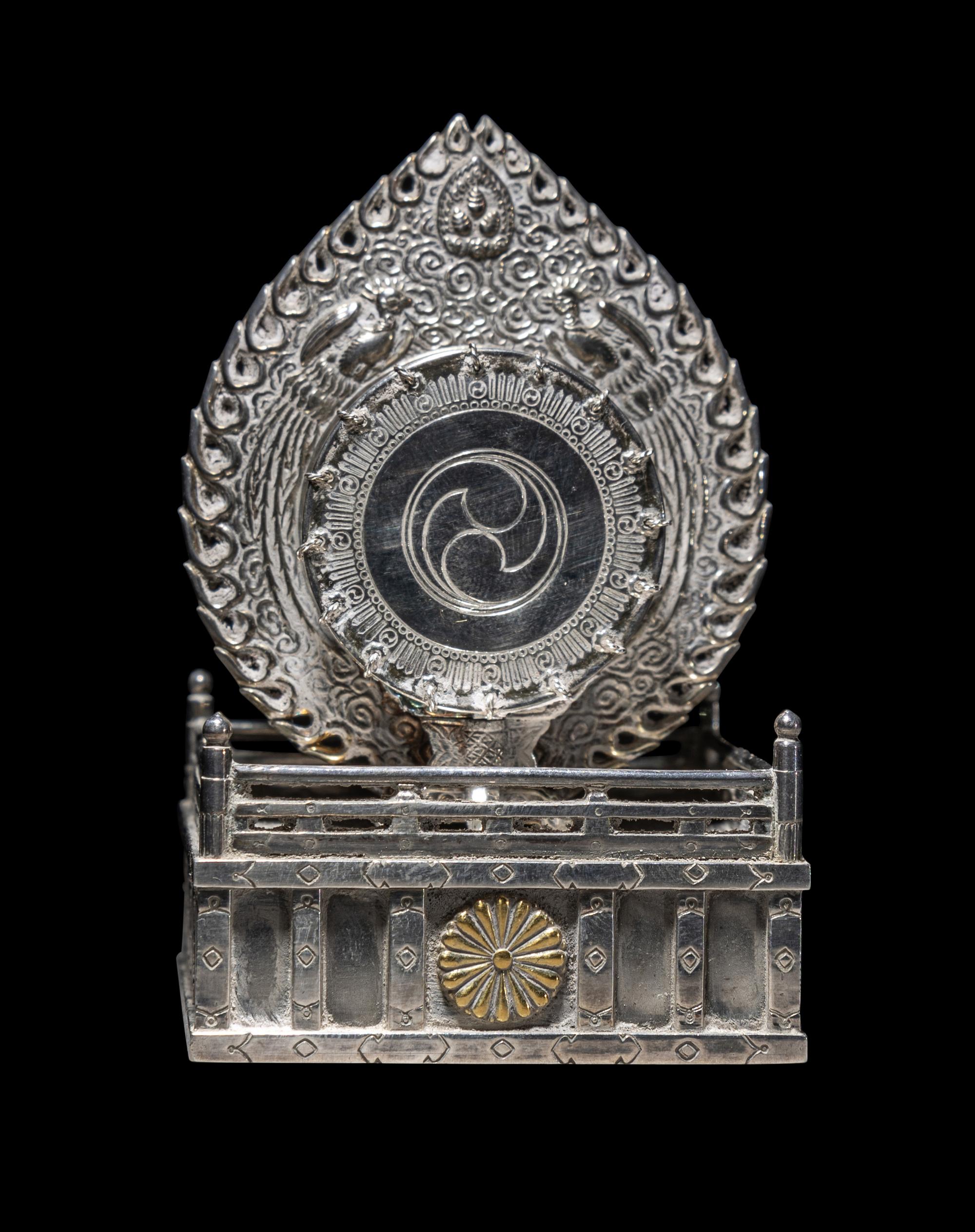 An Imperial Japanese Silver Bonbonnière