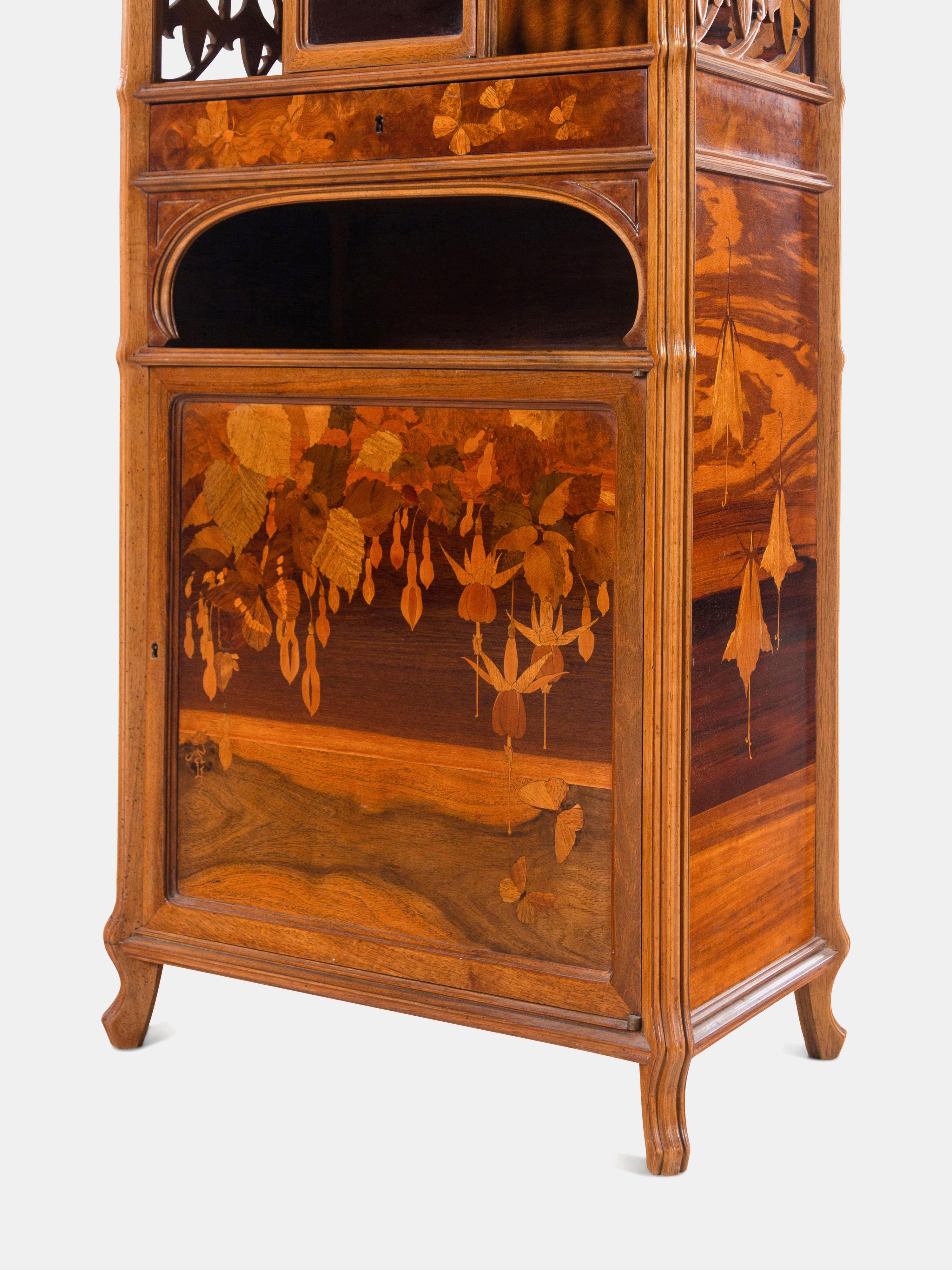 Vitrine, c. 1900
