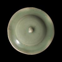 A Small Chinese Longquan Style Celadon Glazed Covered Jar — 龍泉窯青釉蓋罐