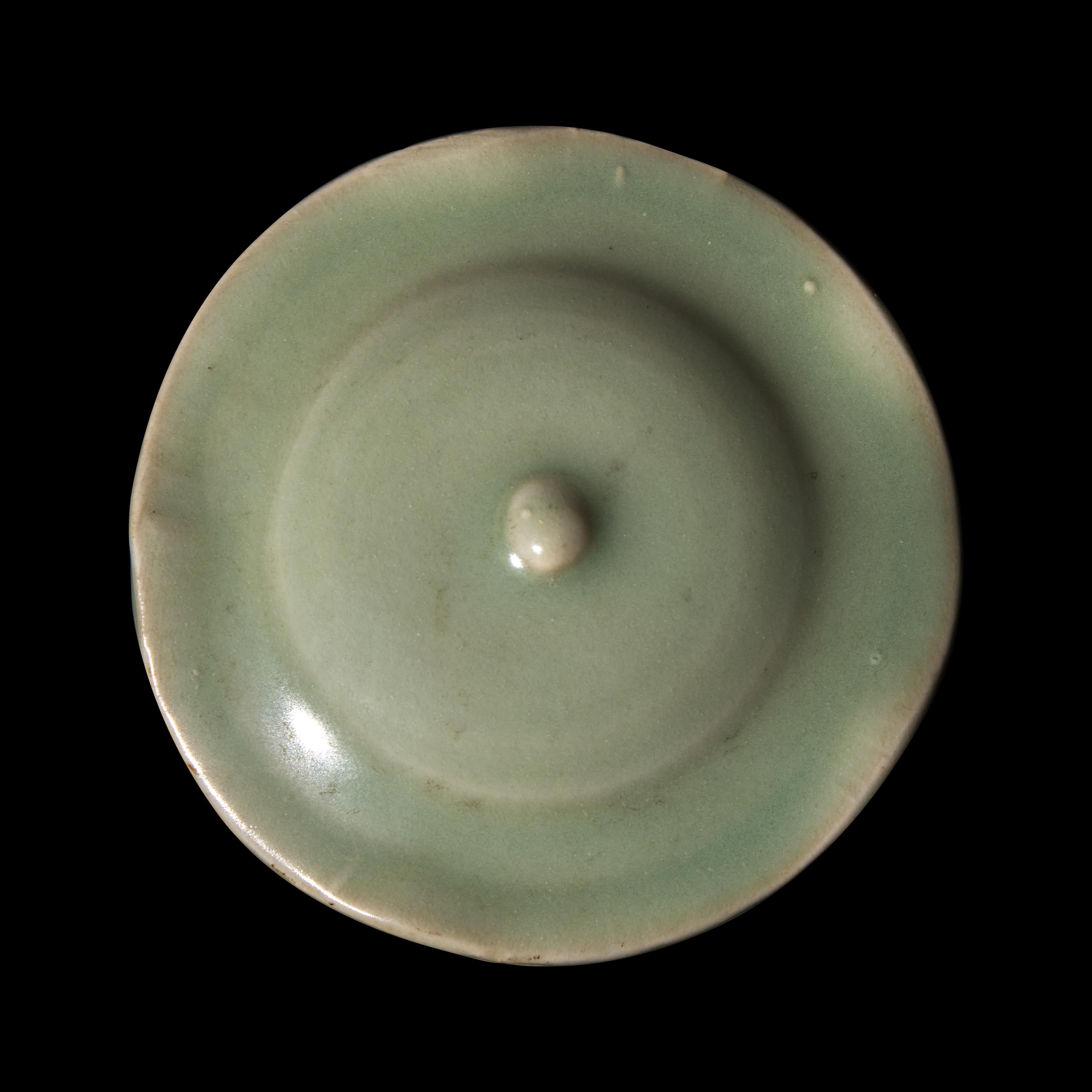 A Small Chinese Longquan Style Celadon Glazed Covered Jar — 龍泉窯青釉蓋罐