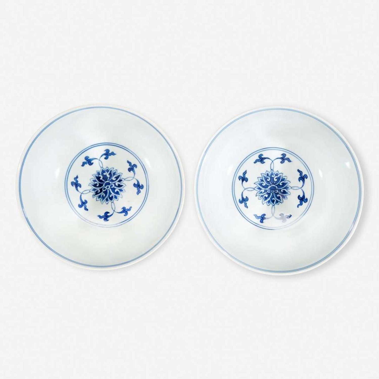A pair of Chinese blue and white porcelain bowls 青花缠枝莲纹碗一对 Daoguang mark and probably of the period ??? ????
