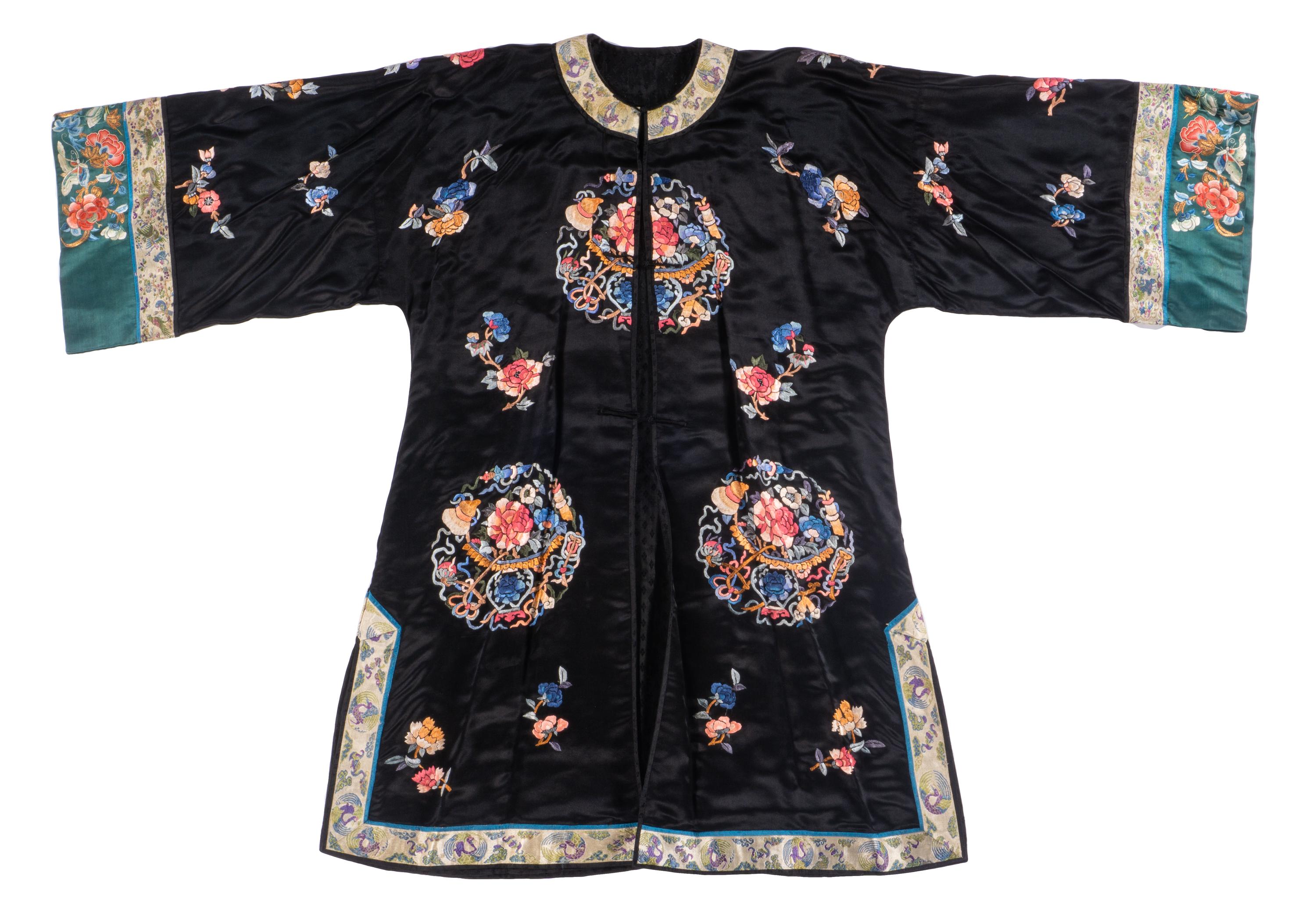 A Chinese Two-Piece Embroidered Silk Ensemble