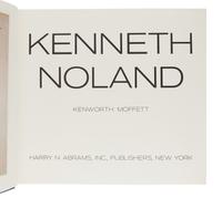 [NOLAND, Kenneth (1924-1910)]. MOFFETT, Kenworth. Kenneth Noland. New York. Harry N. Abrams, Inc., 1977.