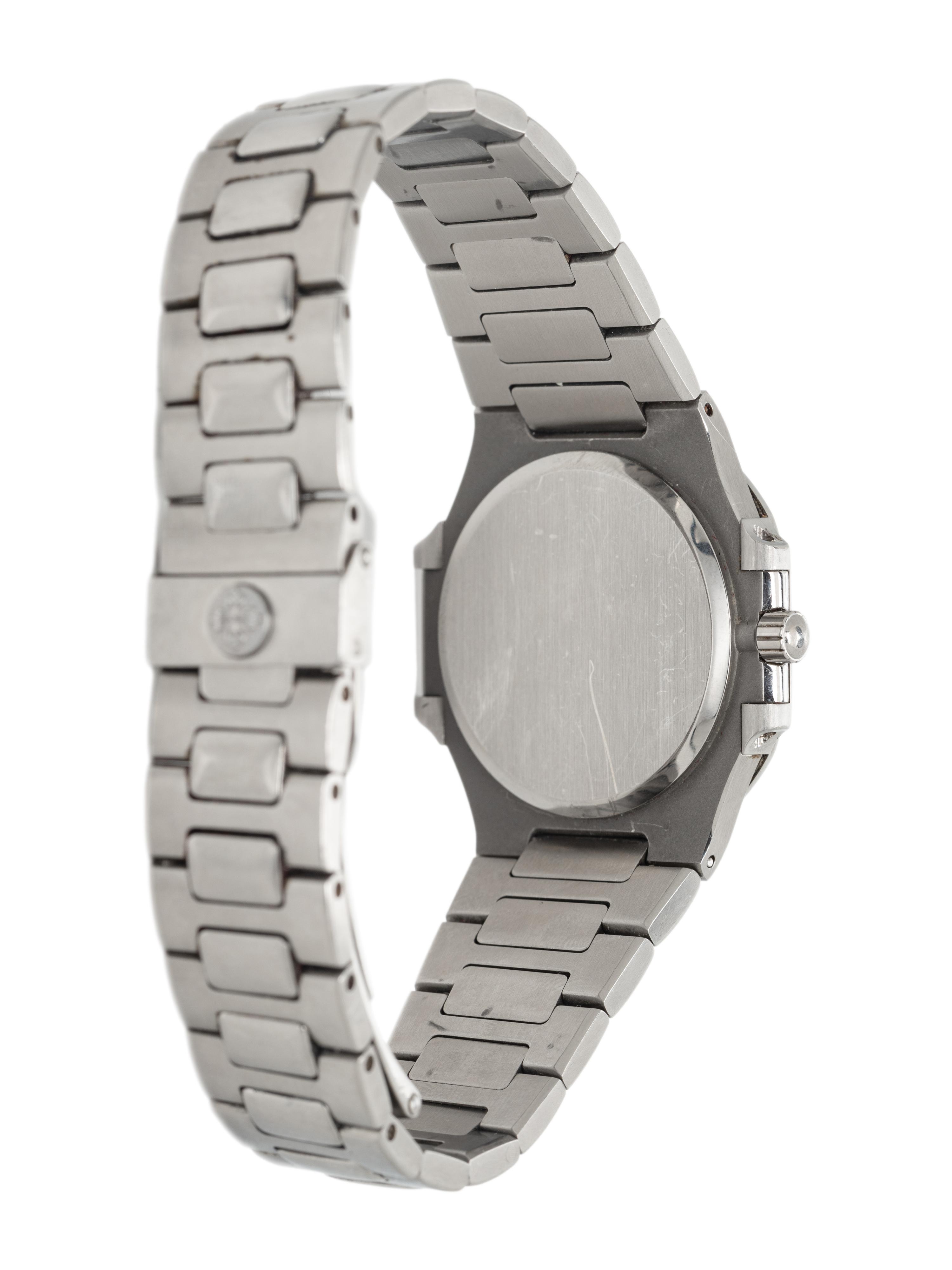 PATEK PHILIPPE. REF. 3900 STAINLESS STEEL 'NAUTILUS' WATCH