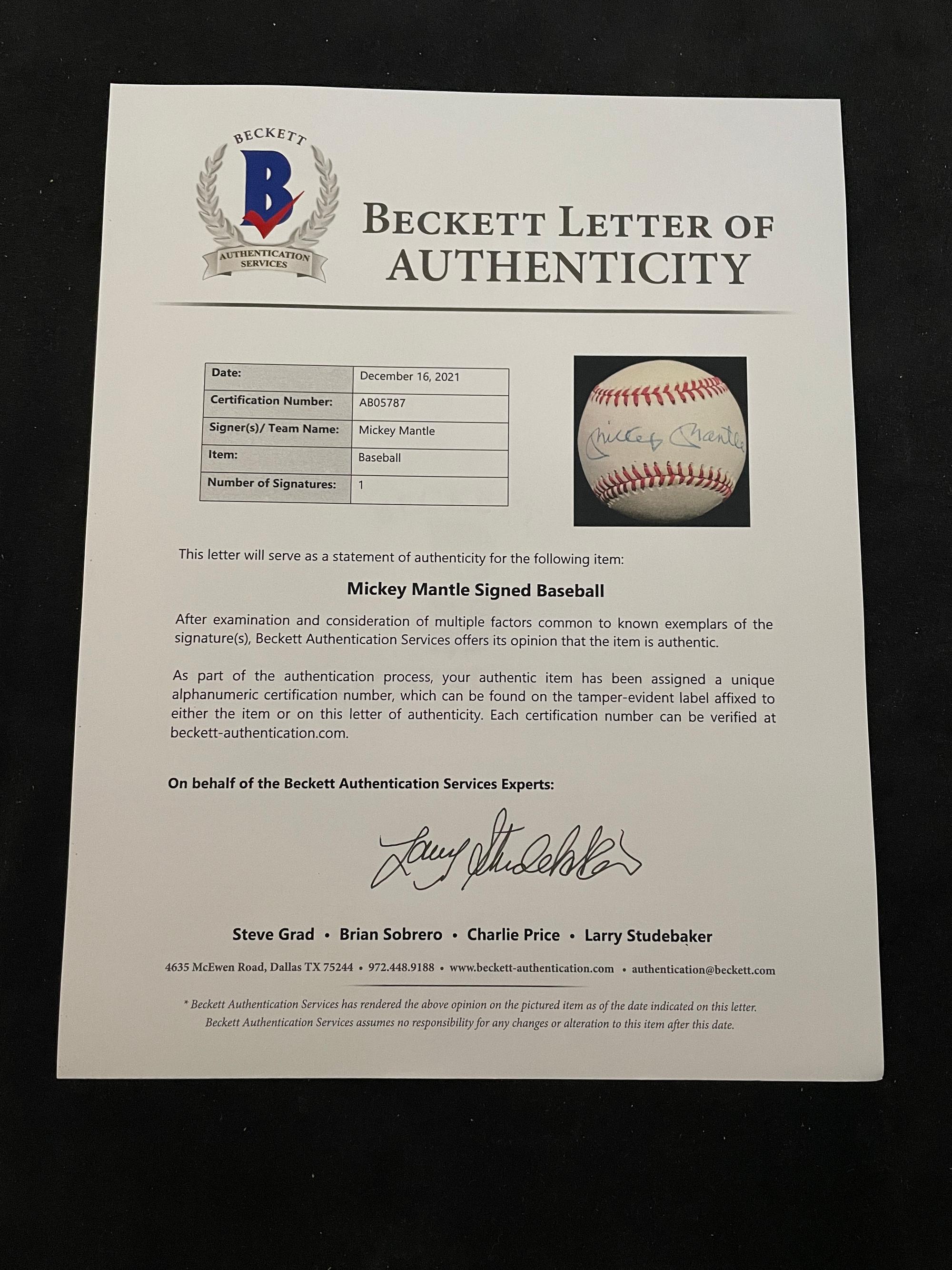A Mickey Mantle Signed Autograph Baseball (Beckett Authentication Services Letter BAS Certified),