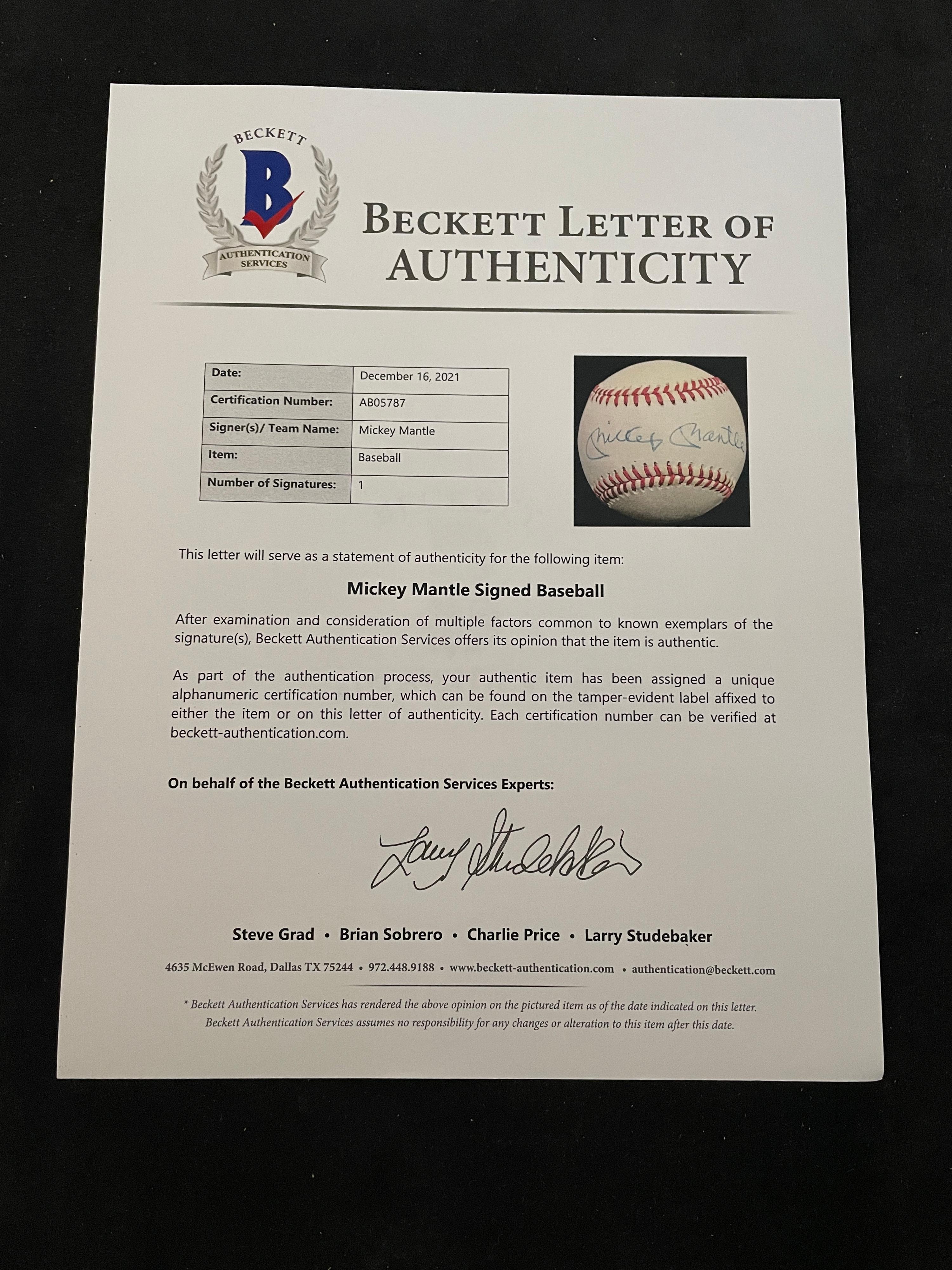 A Mickey Mantle Signed Autograph Baseball (Beckett Authentication Services Letter BAS Certified),