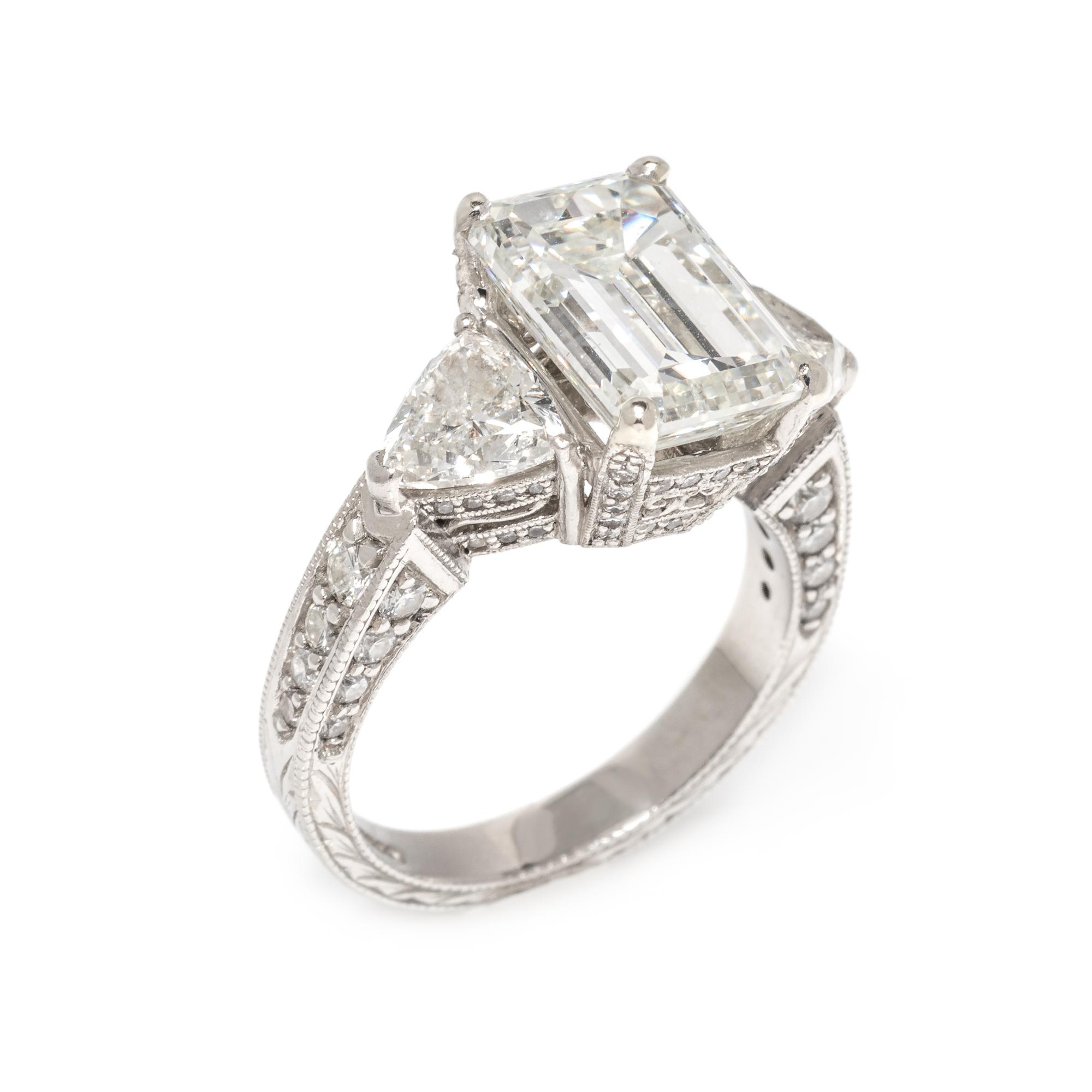 DIAMOND RING