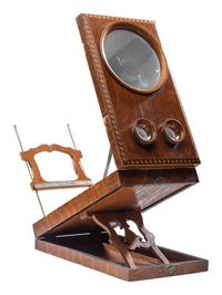 [EARLY PHOTOGRAPHY]. Stereographoscope in burl wood.
