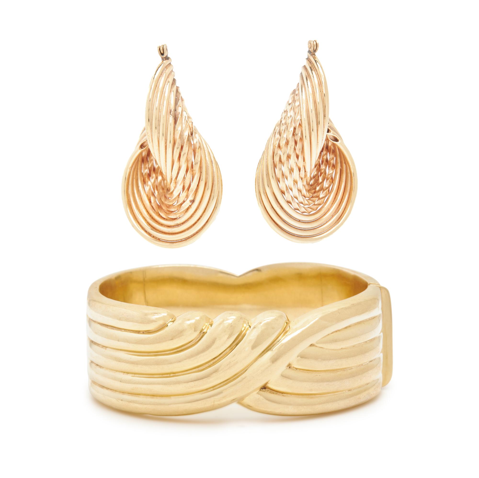 YELLOW GOLD BANGLE BRACELET AND EARRINGS