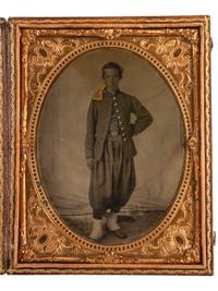 [CIVIL WAR]. Half plate tintype portrait of a Union soldier, likely a Zouave.