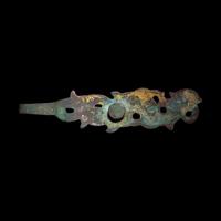 Two Chinese Gilt Bronze Belt Hooks, Warring States-Han Dynasty 戰國-漢 銅鎏金龍鳳帶鉤及鳥首帶鉤