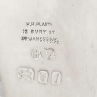 An assembled group of six Elizabeth II sterling silver tablewares Henry Hodson Plante, London, 1966-1967