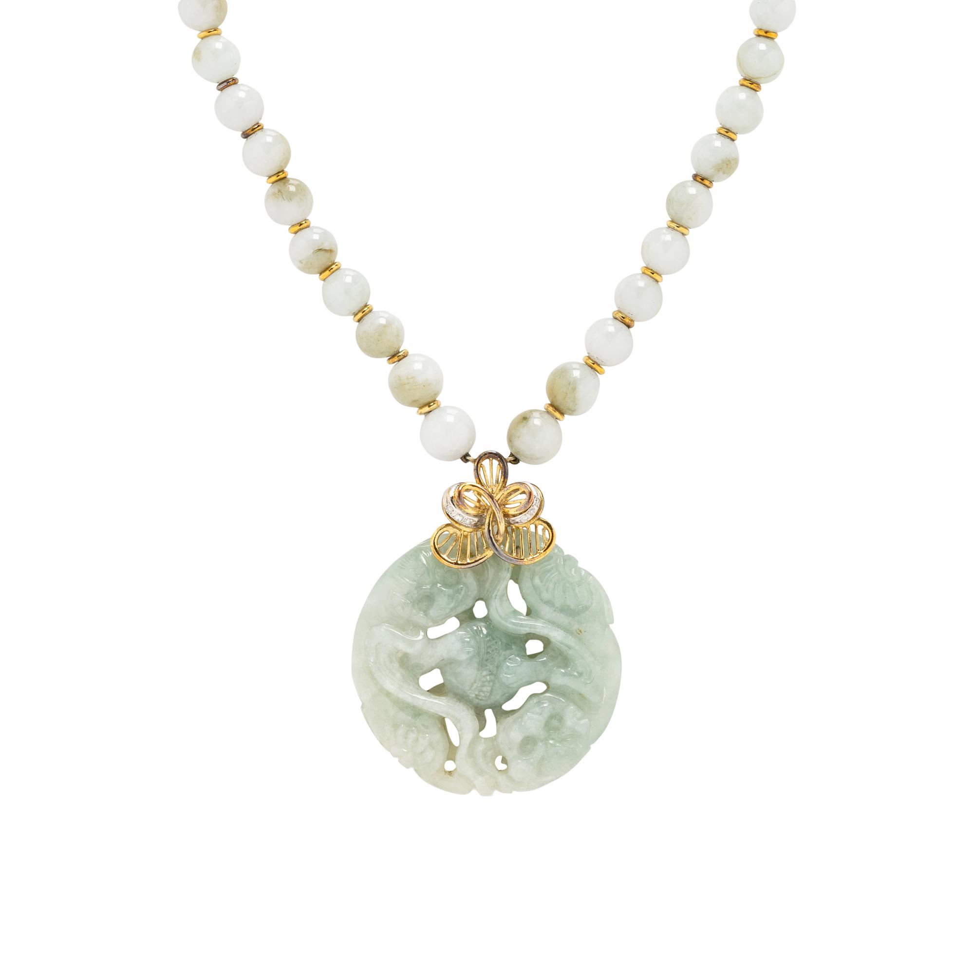 YELLOW GOLD, DIAMOND, AND JADEITE PENDANT NECKLACE