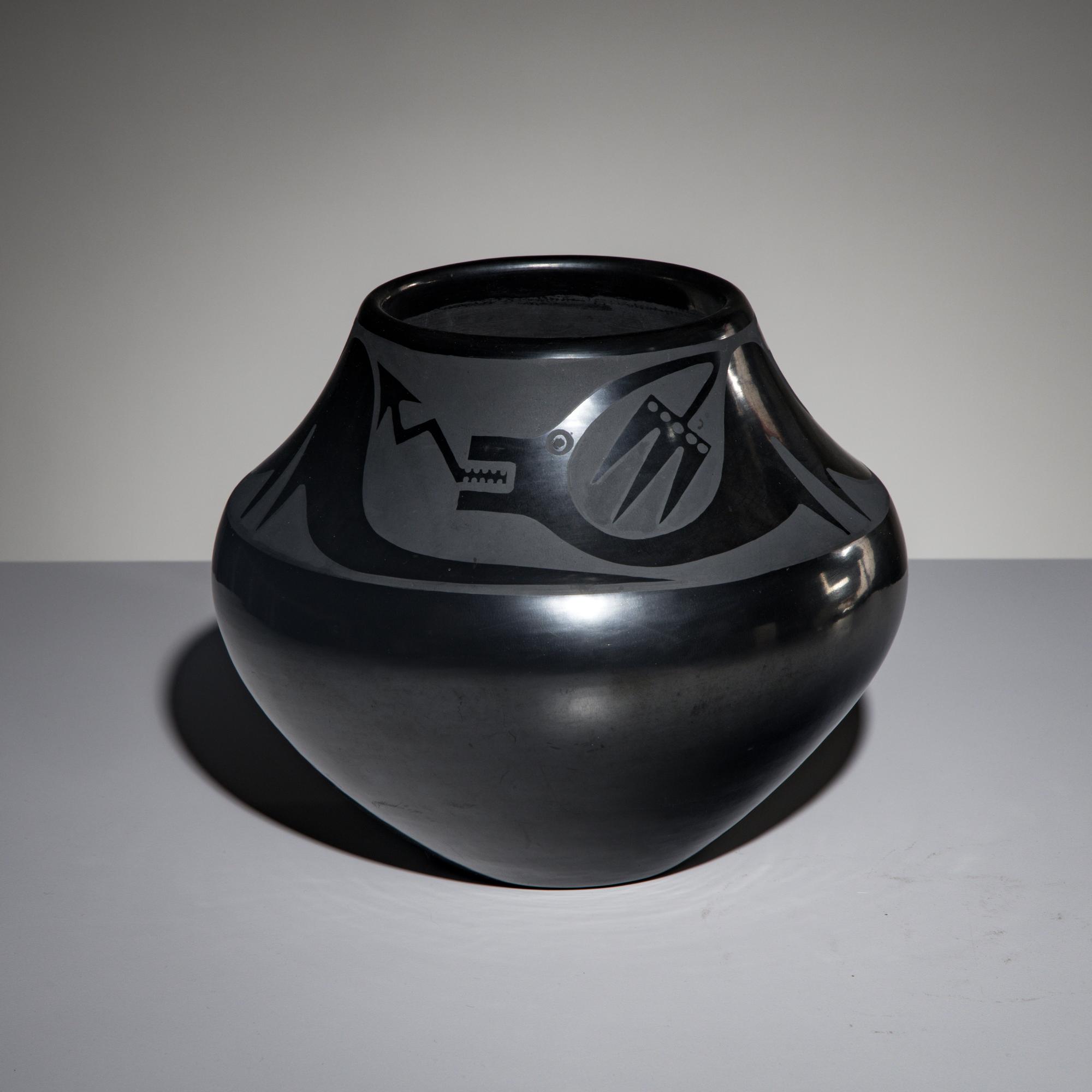 Maria Martinez and Popovi Da (San Ildefonso, 1887-1980 / 1923-1971) — Blackware Pottery Jar, Gunmetal Finish August 1969