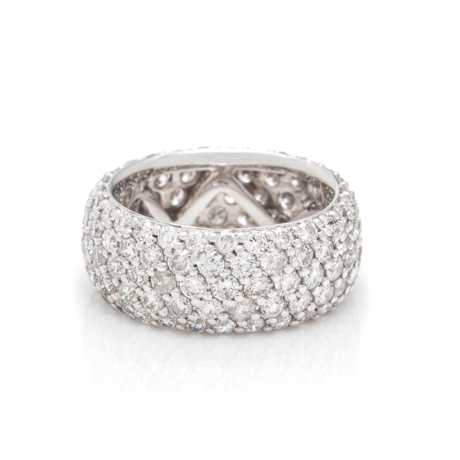 DIAMOND ETERNITY BAND